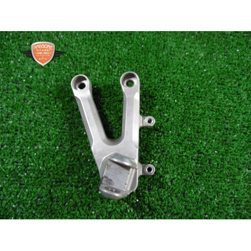 Soporte de la plataforma frontal izquierda Honda CBR 1000 RR Fireblade 2004 2005