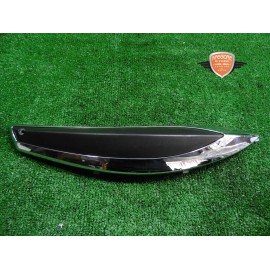 Carena fianchetto sinistra Piaggio Beverly Cruiser 250 2007 2011