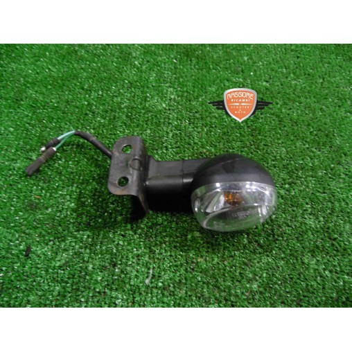 Rear right turn indicator Kymco Maxxer 50 2015