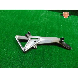 Soutien arrière droit du repose pieds Honda Hornet 600 2000 2002