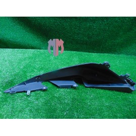 Hull structure pannel fairing body rear right Yamaha X-Max 300 2020 2021